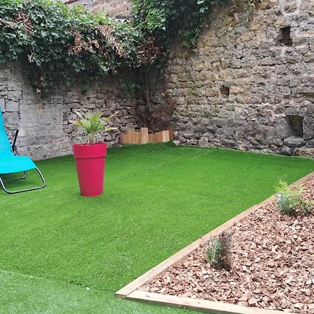 Joli T3 Avec Exterieur Proche Du Centre Et Des Remparts Apartmán *